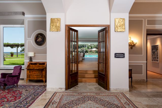 Alvaro Urbano "Ever since night falls" 2019 © paolallegrasartorio