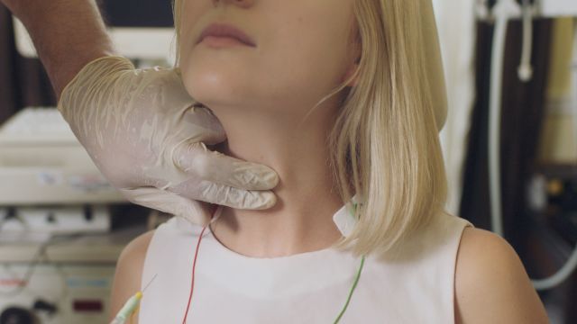 MARIANNA SIMNETT, The Needle and the Larynx, 2016 (still). Courtesy the artist and Zabludowicz Collection