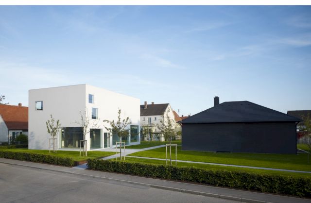 View of the compound of the Walther Collection in Burlafingen, Foto: Walter Vorjohann