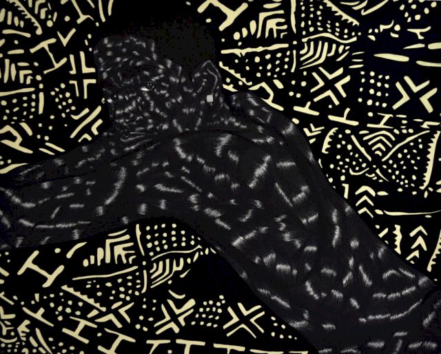 Toyin Ojih Odutola, "LTS III", 2014. Courtesy of the artist and Jack Shainman Gallery, New York. Copyright Toyin Ojih Odutola