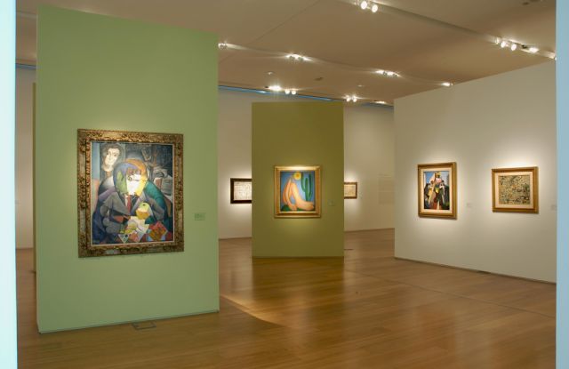 Diego Rivera, ‘Retrato de Ramón Gómez de la Serna‘, 1915; Tarsila Do Amaral, ‘Abaporu‘, 1928; Emilio Pettoruti, ‘La canción del pueblo‘, 1927; Joaquín Torres-García, ‘Calle de Nueva York‘, 1920 – © Ban
