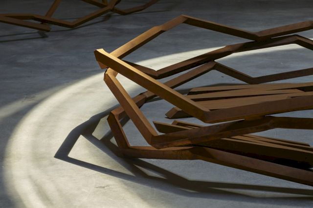 ROBERT SCHAD > CAROUSSEL < in the Sculpture Depot, Museum Liaunig (exhibition view) © Robert Schad. Photo: Olaf Bergmann