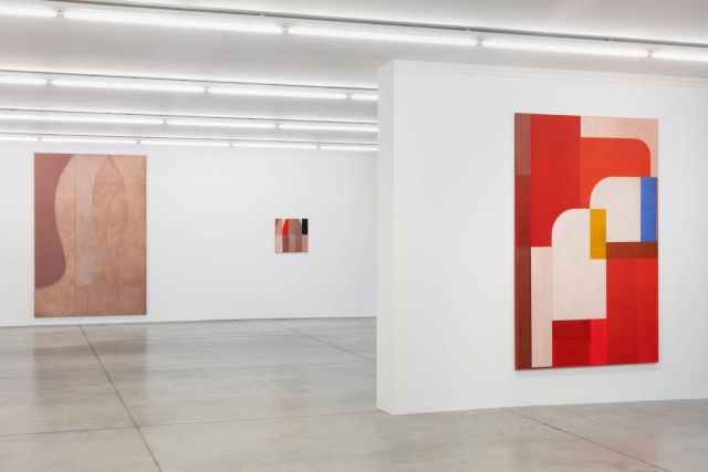 SVENJA DEININGER, Two Thoughts. Exhibition view Collezione Maramotti, 2020. Photo: Andrea Rossetti