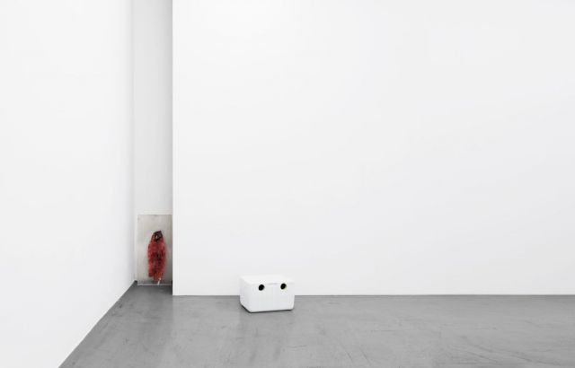 MICHAEL E. SMITH, Untitled, 2009; Untitled, 2010. Installation view at the Weserburg Museum, Bremen. Photo: Björn Behrens