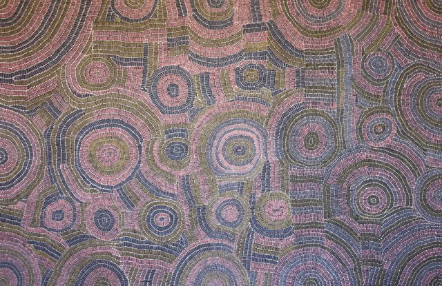 JOSIE KUNOTH PETYARRE, Sugar Bag, 2020. Fundación Yannick y Ben Jakober / MSBB