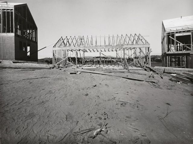 CATHERINE WAGNER, Untitled (from the series "Constructions, San Francisco, California"), 1979