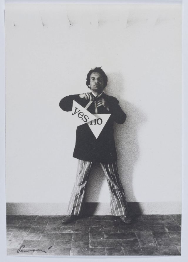 GÉZA PERNECZKY, Yes-No Strategy (Action in Vinci (Firenze) Italy), 1972