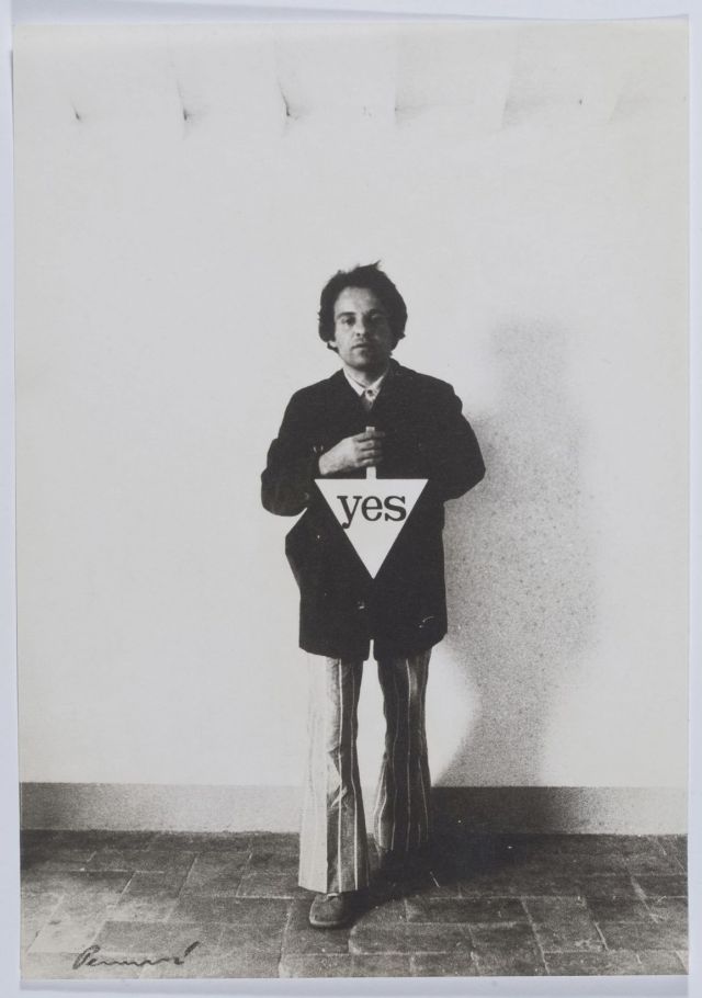 GÉZA PERNECZKY, Yes-No Strategy (Action in Vinci (Firenze) Italy), 1972