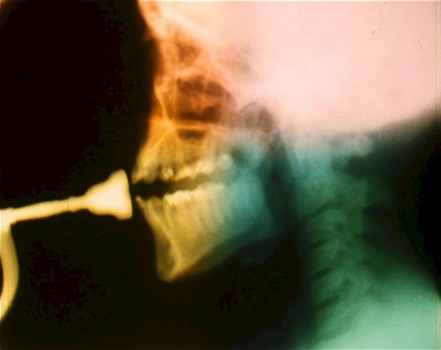 BARBARA HAMMER, Sanctus, 1990. Courtesy the artist and KOW, Berlin