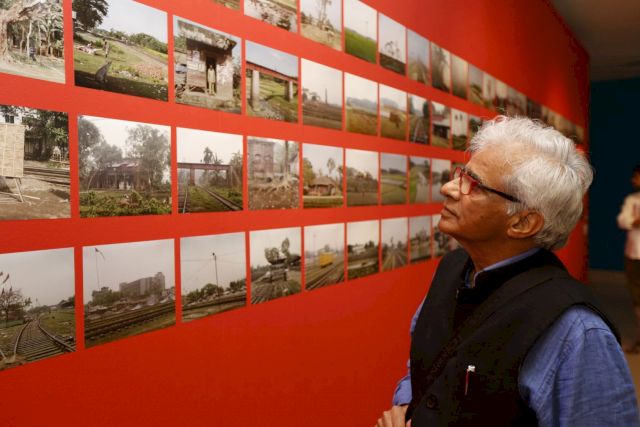 RASEL CHOWDHURY, Railway Longings, 2011-2015 (installation view at the Samdani Art Award). Courtesy the artist; Dhaka Art Summit and Samdani Art Foundation