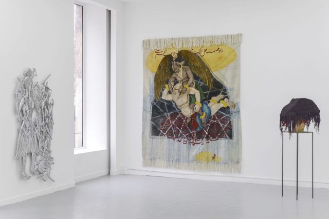 Evacuation 3, 2014; MESCHAC GABA, New Beetle (Voiture-Car Tresse Perruque), 2008 (installation view). Photo: © Pascal Vanneau