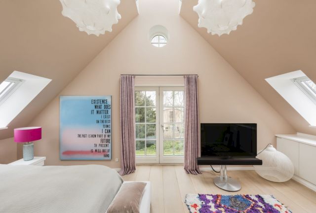 Artworks by MICHAEL BEVILAQUA, SVEN DALSGAARD and MATHILDE DUUS. Photo: David Stjernholm