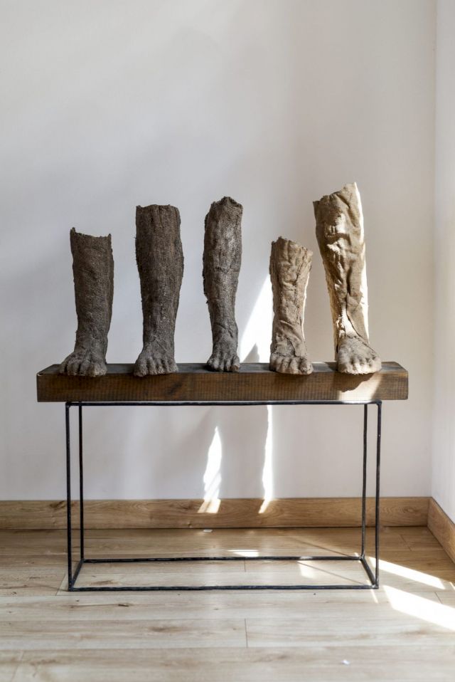 Installation view of "Effigies of Life A Tribute to Magdalena Abakanowicz" in Wroclaw, Poland. Courtesy the artist estate