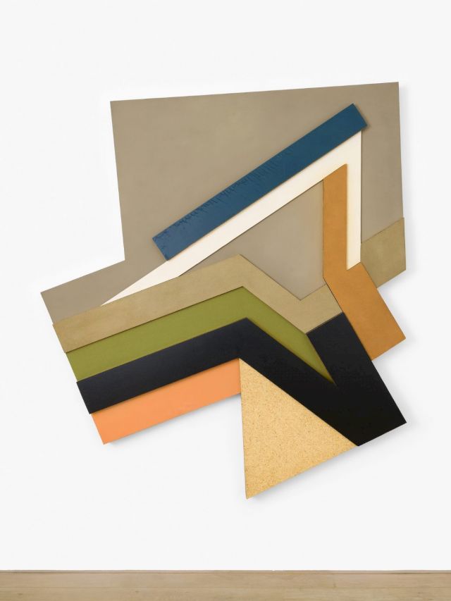 FRANK STELLA, Lunna Wola II, 1973. Courtesy Charles Riva Collection, Brussels. Photo: Hugard & Vanoverschelde