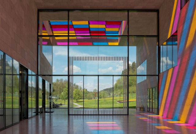 Museum view with an installation by DANIEL BUREN, "Broken Square and Projected Colours" 2013. © VG Bild-Kunst, Bonn 2017