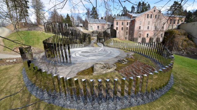 Path to Silence, Jeppe Hein, Kistefos Museum. Photo: Kunst Arne Breibrenna