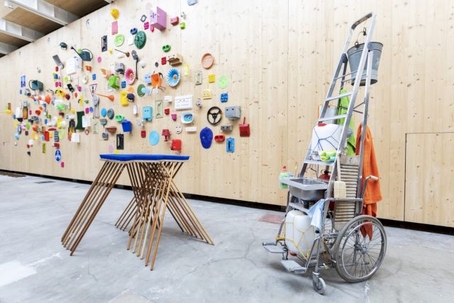 Installation view, Jean-Luc Vilmouth, Opavivara, Michael Delucia. Image: Diego Ravier. @ Diego Ravier/ Hans Lucas