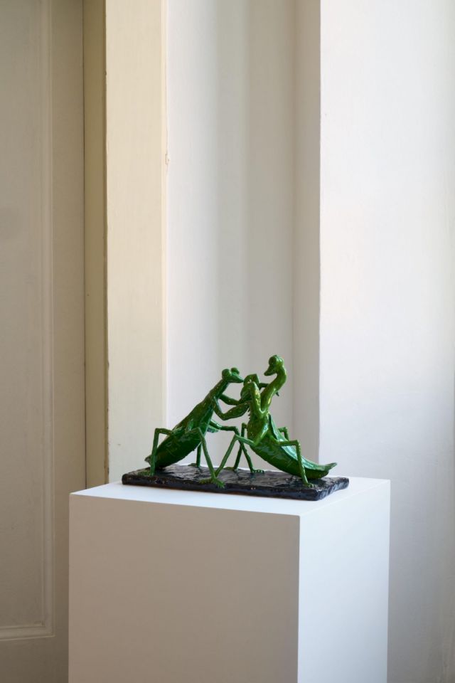 Katy Stubbs, Lovers Part 1, 2021, terracotta and glaze, 43 x 19 x 28 cm