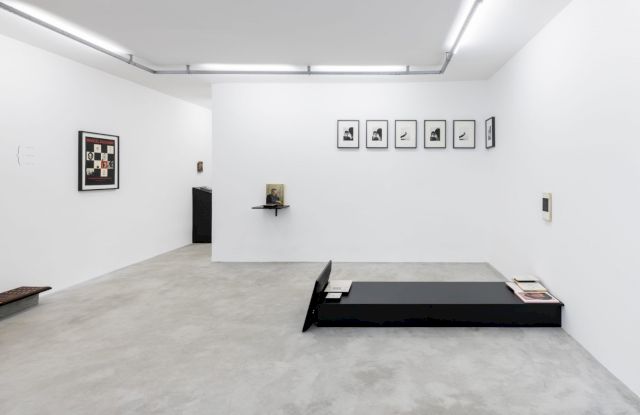 Kathleen Haven, Marcel Duchamp’s MoMA Retrospective poster, 1973; Marcel Duchamp playing chess in Schwarz, Arturo (org). The complete Works of Marcel Duchamp. Harry N. Abrams, 1970; Iole de Freitas. “Introvert/Penetrate/Extrovert”, 1973; Sarah Rapson, “Ad Reinhardt Untitled (Black). Oil on canvas. 60’ x 60’. Photograph courtesy of the Jewish Museum, New York”, 2016