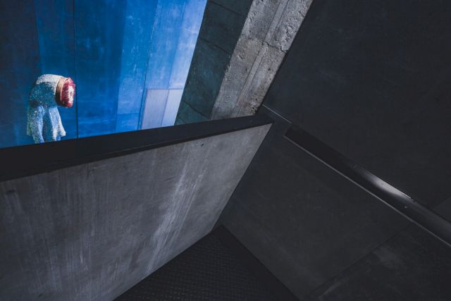 NICK CAVE, Sound Suit, 2012 (exhibition view)