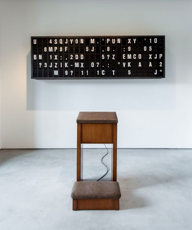MARIO KLINGEMANN, Appropriate Response, 2020 (installation view)