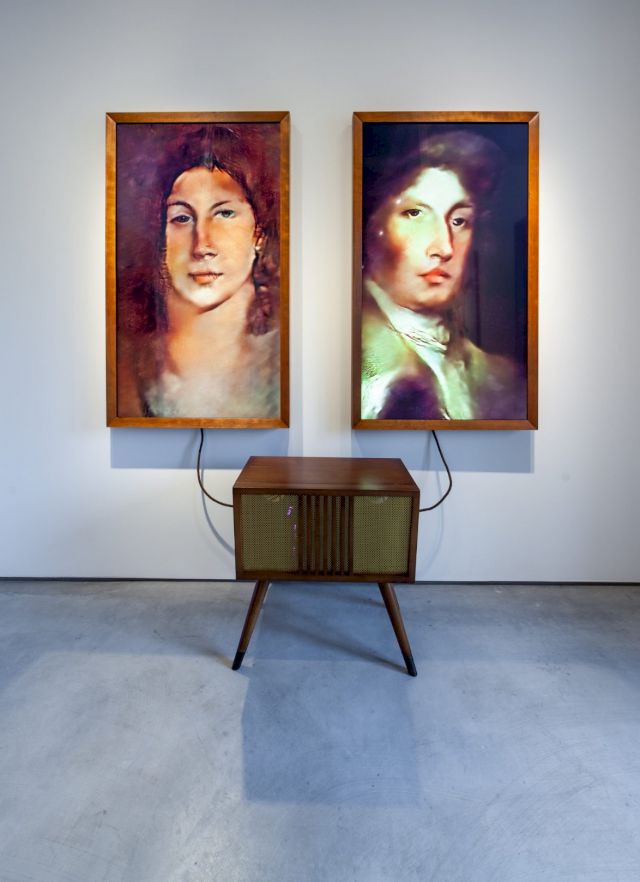 MARIO KLINGEMANN, Memories of Passersby I- Companion Version, 2018 (installation view)