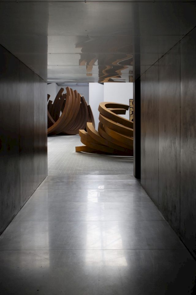 Installation view of the Venet Foundation. Featuring works by ROBERT MORRIS, DAN FLAVIN, FRANK STELLA, CARL ANDRE, BERNAR VENET. © Jérôme Cavalière, Marseille. Courtesy Archives Bernar Venet, New York