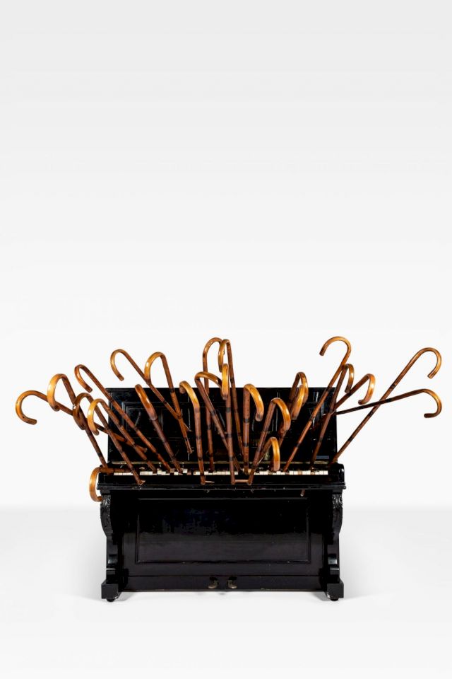 RASA TODOSIJEVIC, Untitled, 2004. Courtesy Archivio Conz