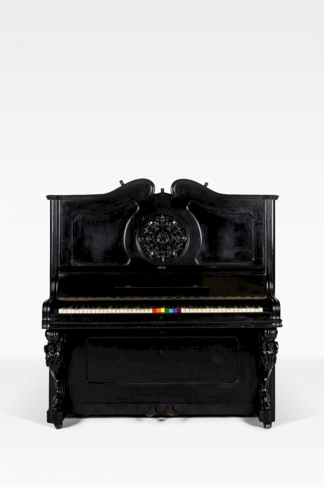 AY-O, The piano for Rainbow Music, 1989. Courtesy Archivio Conz