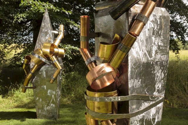 CAROLINE MESQUITA, Cream Sacrifice, 2016. Courtesy Jupiter Artland. Photo: Ruth Clark