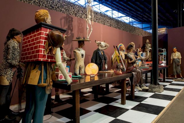 ANNIE DEBIE, Het Laatste Avondmaal (The Last Supper) (installation view). Photo: Tineke Schuurmans