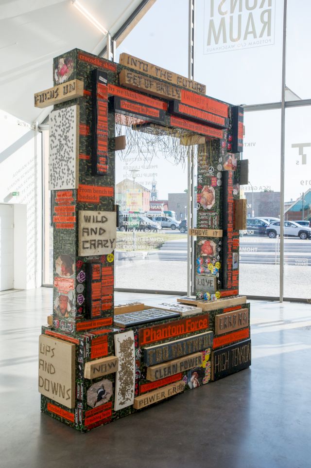 THOMAS HIRSCHHORN (installation view at REALITY CHECK, Kunstraum Potsdam)