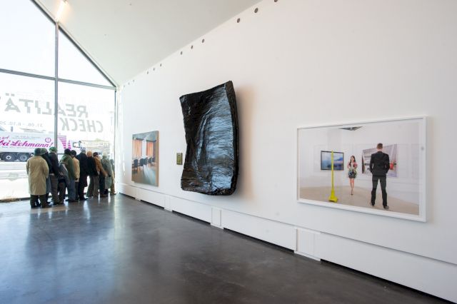 (l-r) IRIS KETTNER, PAUL WISTANLEY, PHILLIP LANGER, JULIAN RÖDER (installation view at REALITY CHECK, Kunstraum Potsdam)