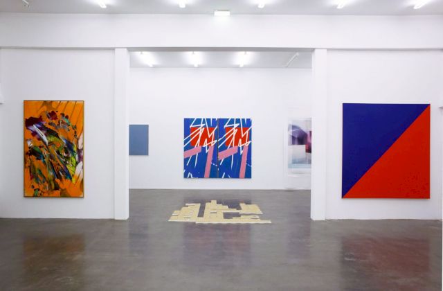 (l-r) KATHARINA GROSSE; HANS SCHULTE; BERNARD PIFFARETTI; DIANGO HERNÀNDEZ; SUSA TEMPLIN; STEFAN WISSEL (installation view at REALITY CHECK, Kunstraum Potsdam)