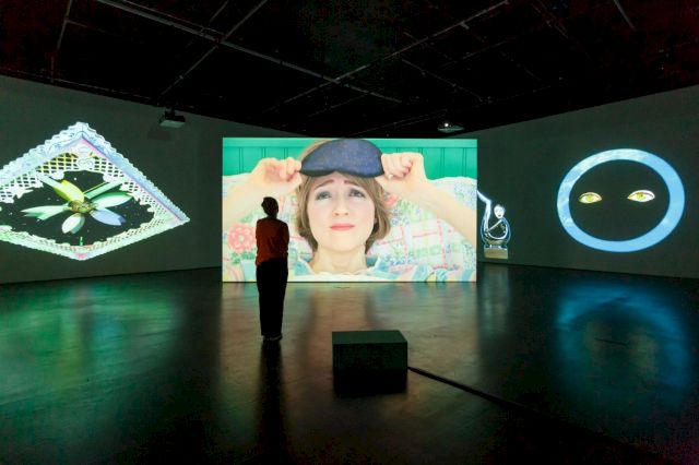 SHANA MOULTON, (with Nick Hallett), Whispering Pines ∞, 2018, exhibition view Zabludowicz Collection, London. Courtesy the artist and Zabludowicz Collection. Photo: Tim Bowditch