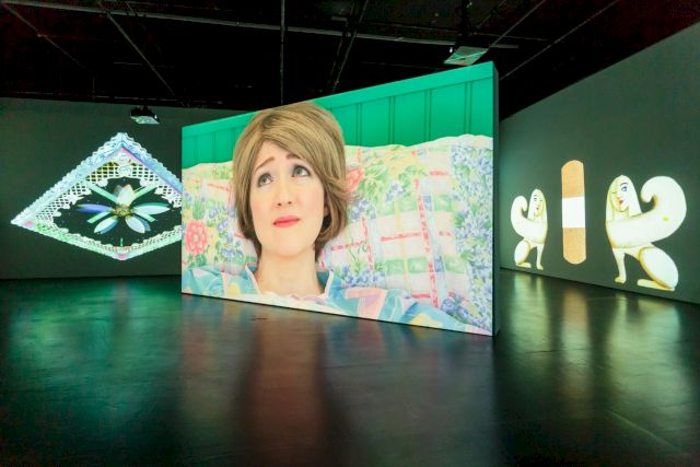 SHANA MOULTON, (with Nick Hallett), Whispering Pines ∞, 2018, exhibition view Zabludowicz Collection, London. Courtesy the artist and Zabludowicz Collection. Photo: Tim Bowditch