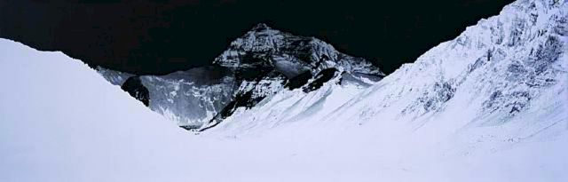 SHI GUORUI, Himalayas Everest 8844.43mm Nov20.2005, 2005