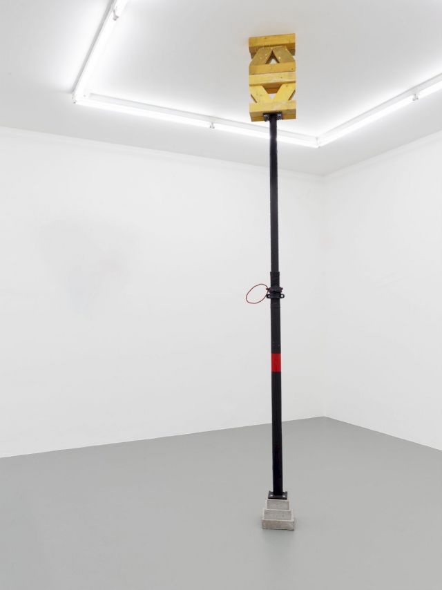 KAI RICHTER, Baustütze, 2016. Courtesy the artist
