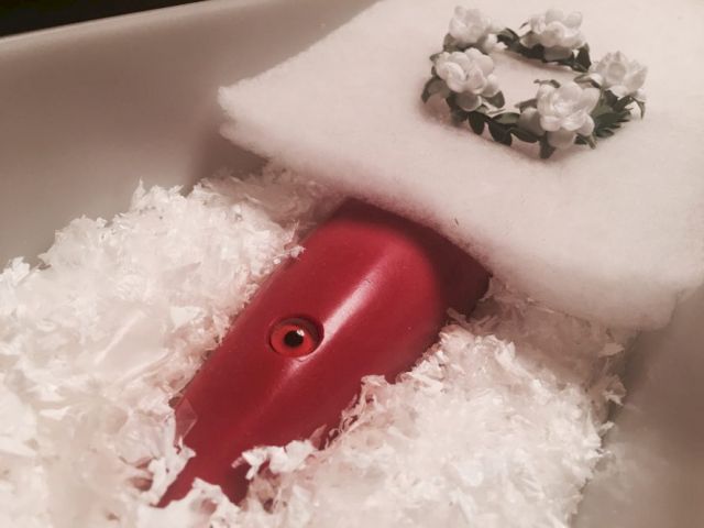 SUSAN DONATH, Pinkfarbener Einäuger, 2005/2009. Courtesy the artist