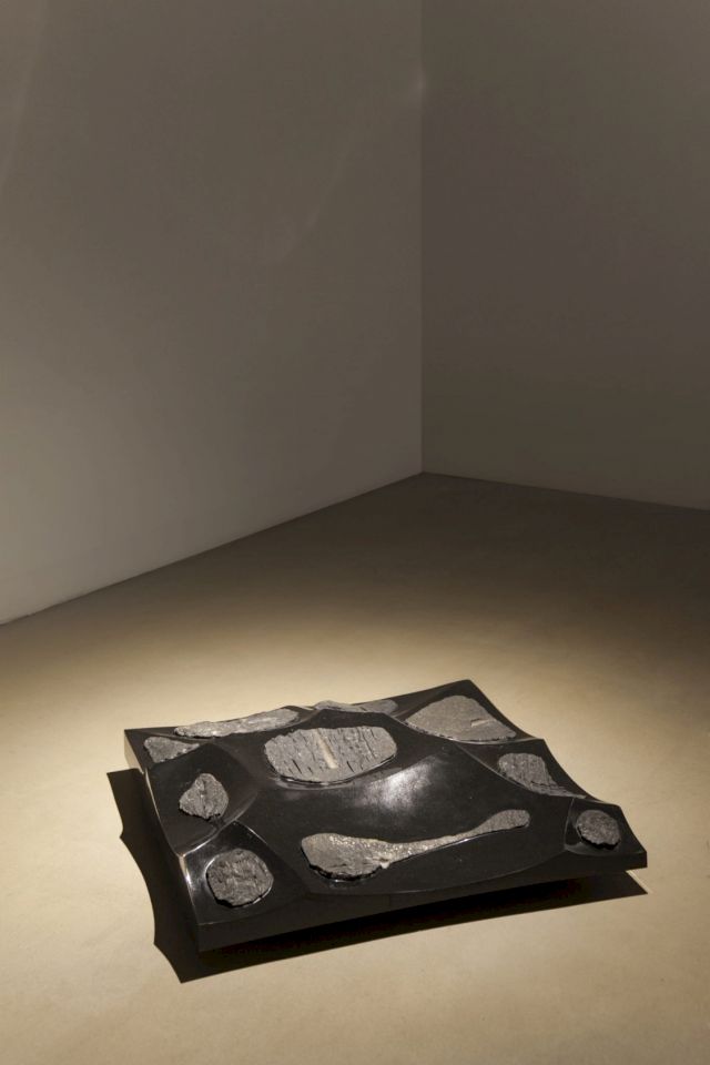 XU SHENG, Sinkage, 2016. Courtesy the artist and M WOODS