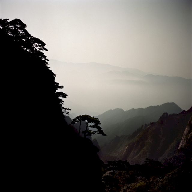 DARREN ALMOND, Fullmoon@The Sea of Clouds, 2008. Courtesy the artist and Sammlung Wemhöner