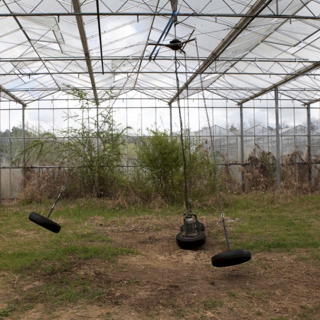 ZORO FEIGL, Circling, 2009. Photo: Tineke Schuurmans