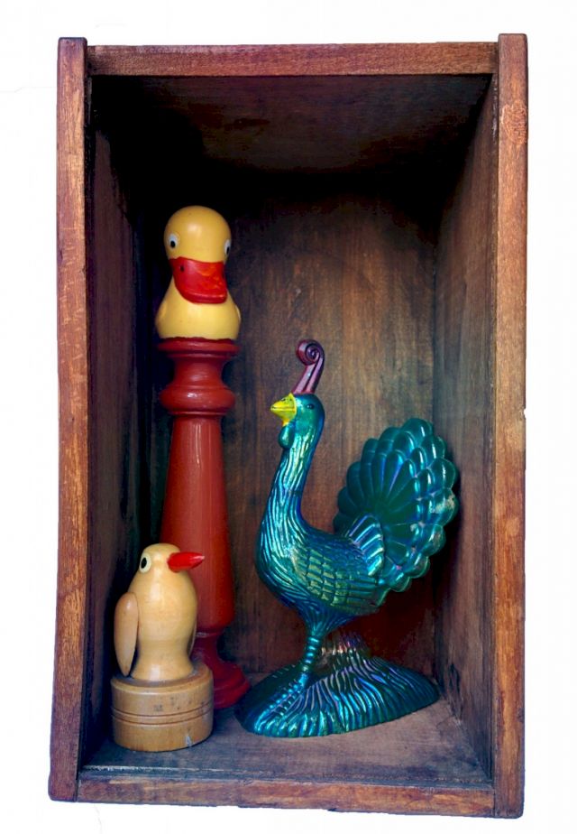 PRINZ, Voliere Der Eitelkeiten, 2000. Courtesy the artist & WTC, Hamburg. Photo: Andrea Zimmermann