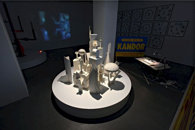 MIKE KELLEY, Kandor, 1999/2005. Photo: Egbert Haneke