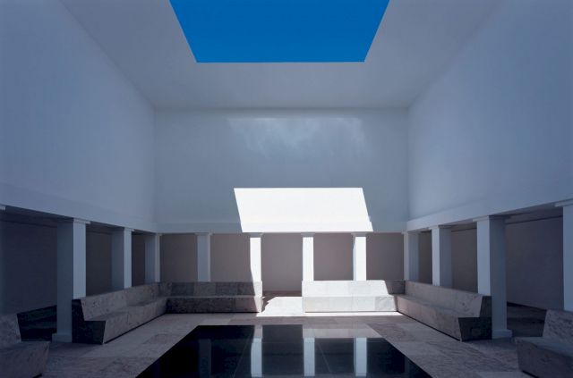 JAMES TURRELL, Unseen Blue, 2002, Installation View at the James Turrell Museum, Colomé, Argentina. © James Turrell, Photo: Florian Holzherr