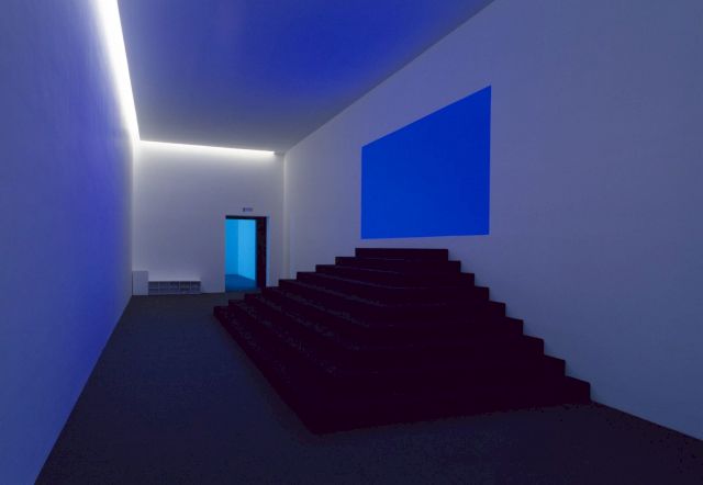 JAMES TURRELL, Spread, 2003, Installation View at the James Turrell Museum, Colomé, Argentina. © James Turrell, Photo: Florian Holzherr