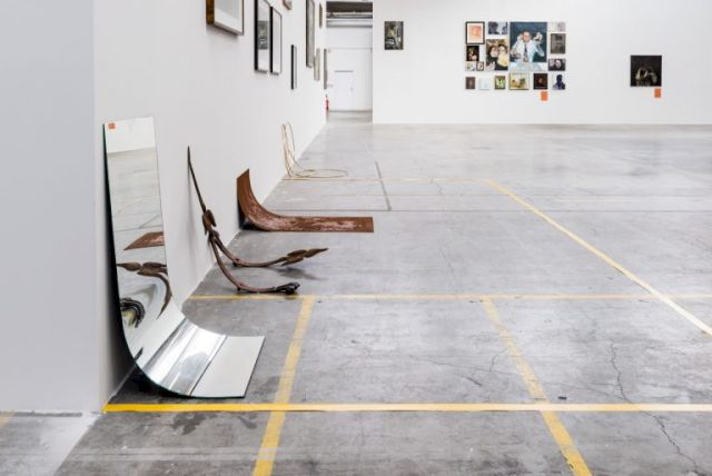 Installation View "Gute Kunst? Wollen!" at Auf AEG, Nürnberg. Photo: Niels Petersen