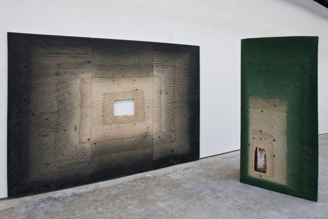 MICHAEL DELUCIA, Silver Screen, 2012 ; Projection (Green), 2012. Courtesy the artist and Vanhaerents Art Collection