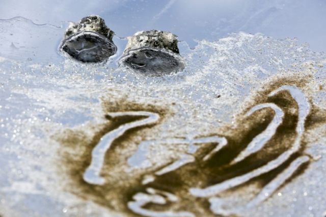 LAUREN GAULT, Lipstick-NASA, 2015. Courtesy Jupiter Artland, Photo: © Keith Hunter