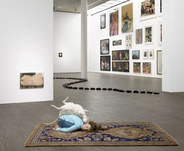 Queensize – Female Artists from the Olbricht Collection, 2014 (installation view). © me Collectors Room Berlin, Photo: Bernd Borchardt